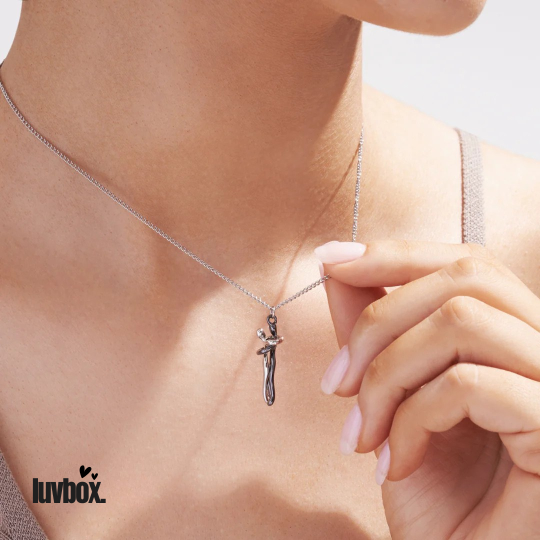 Collar Abrazo-Eterno® para mi Amor (con Nota especial y Caja de madera con luz)