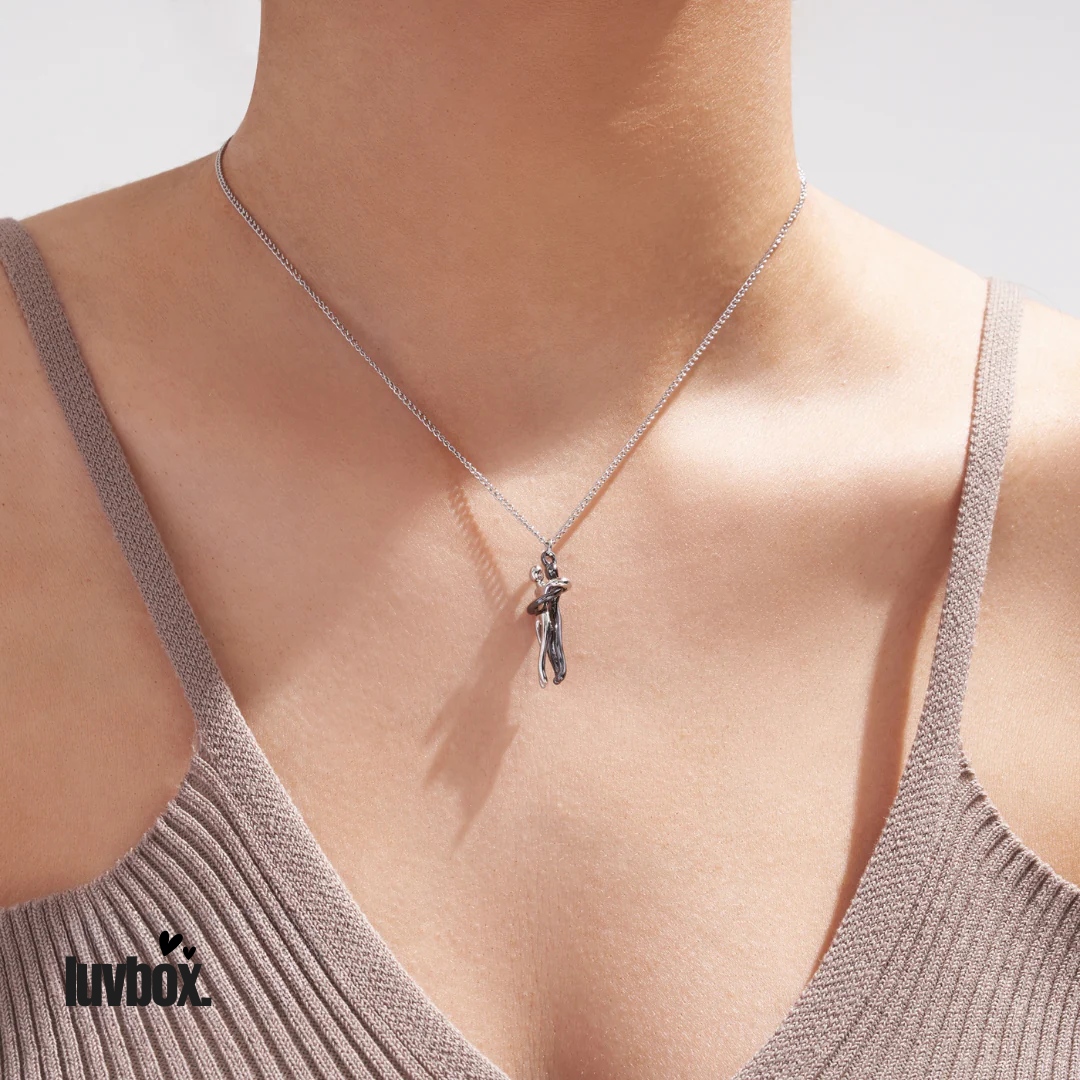 Collar Abrazo-Eterno® para mi Amor (con Nota especial y Caja de madera con luz)
